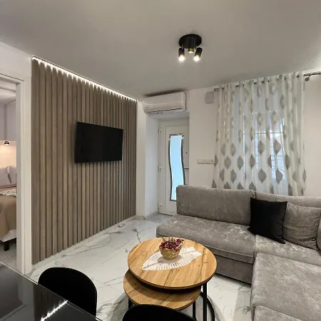 Apartament Aem House *