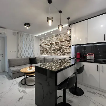 Aem House Apartament Prínos